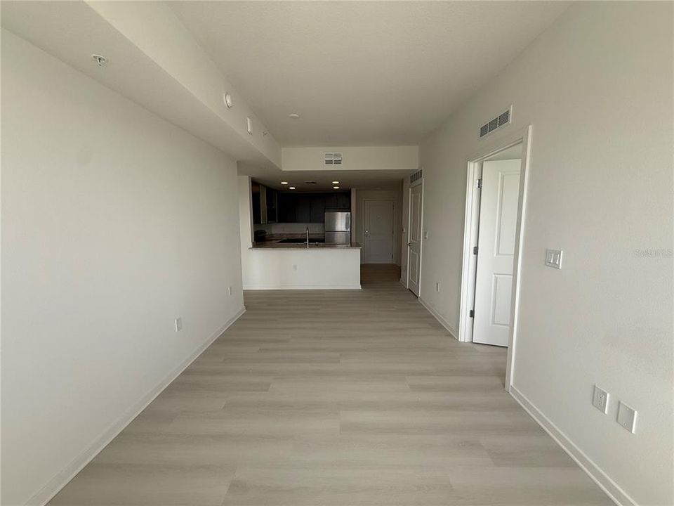 For Rent: $1,950 (2 beds, 2 baths, 1023 Square Feet)