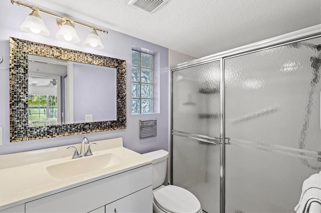 Activo con contrato: $234,900 (2 camas, 2 baños, 1280 Pies cuadrados)