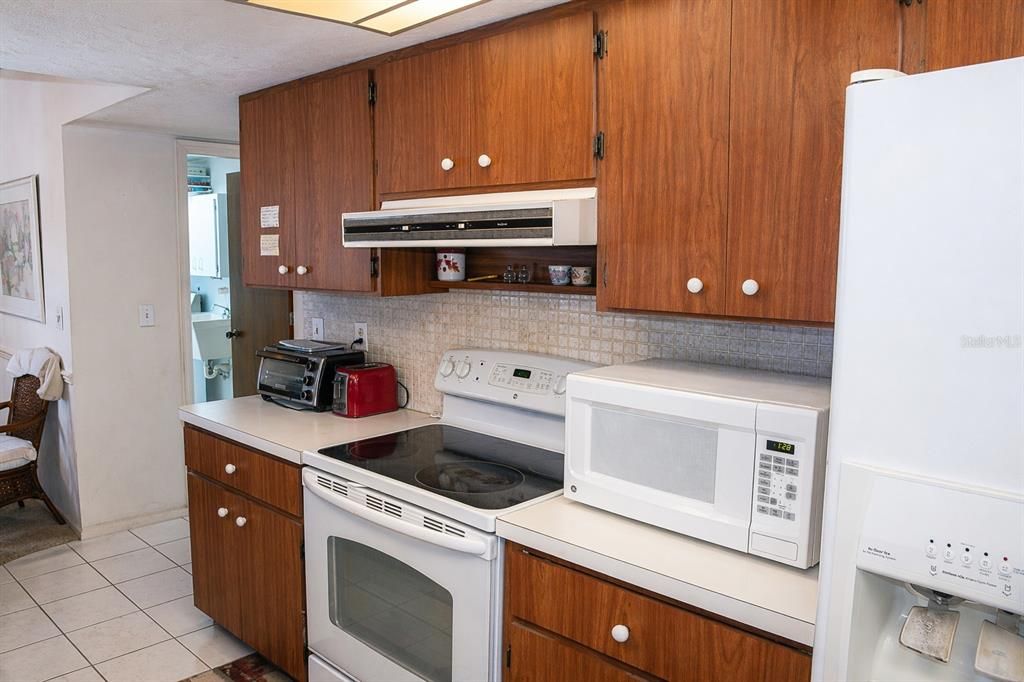 Activo con contrato: $295,000 (2 camas, 2 baños, 1750 Pies cuadrados)