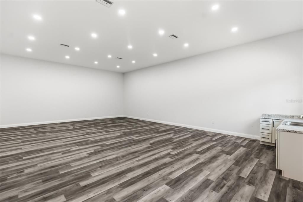 For Sale: $649,000 (0 beds, 0 baths, 4420 Square Feet)
