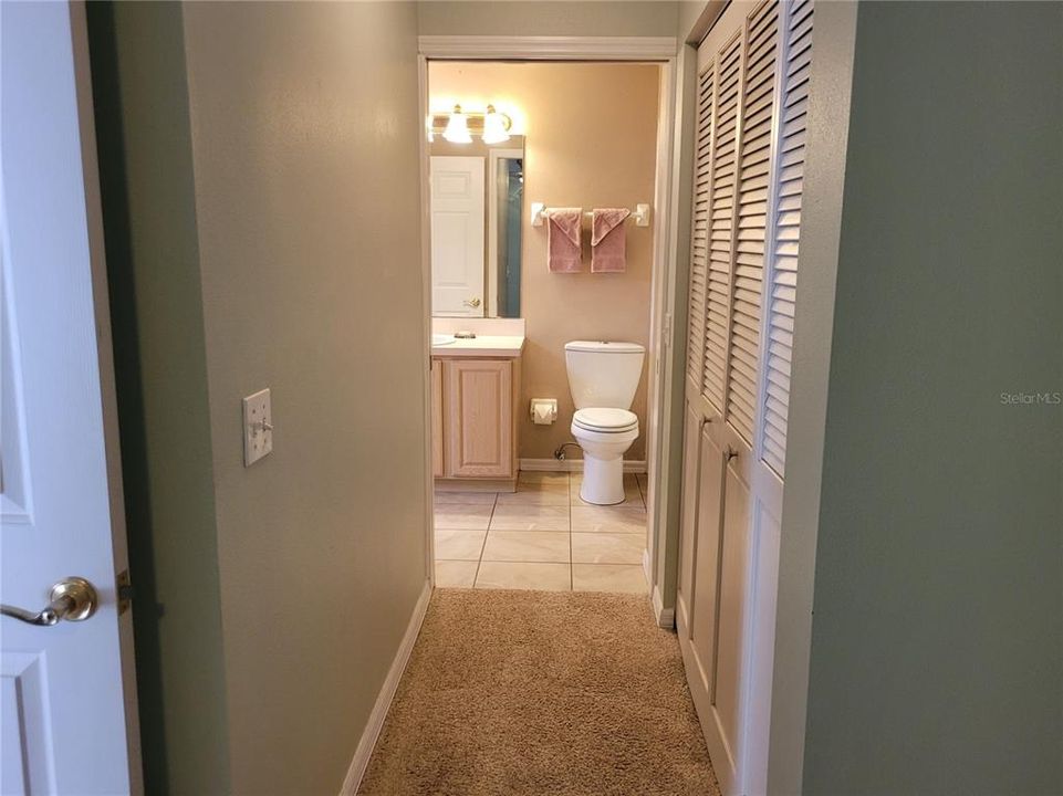 Active With Contract: $210,000 (2 beds, 2 baths, 1104 Square Feet)