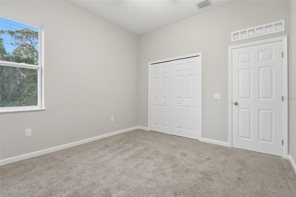 Active With Contract: $424,900 (3 beds, 2 baths, 1905 Square Feet)