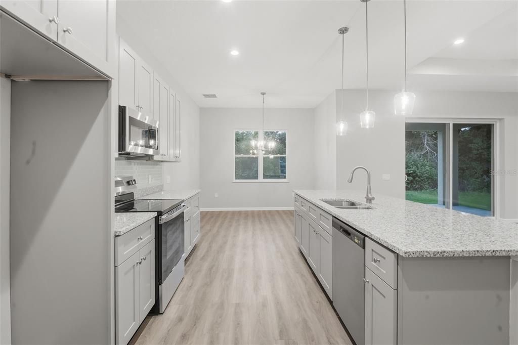 Active With Contract: $424,900 (3 beds, 2 baths, 1905 Square Feet)