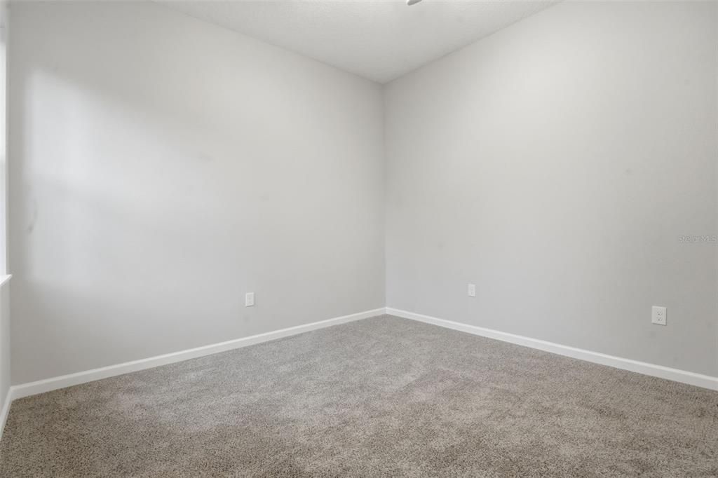 Active With Contract: $424,900 (3 beds, 2 baths, 1905 Square Feet)