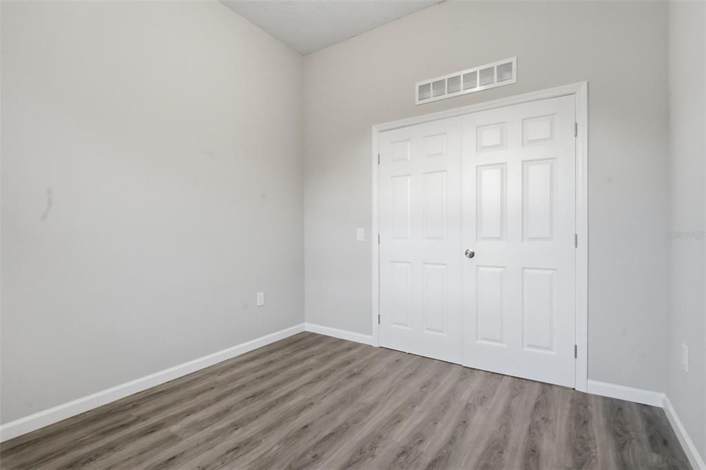 Active With Contract: $424,900 (3 beds, 2 baths, 1905 Square Feet)