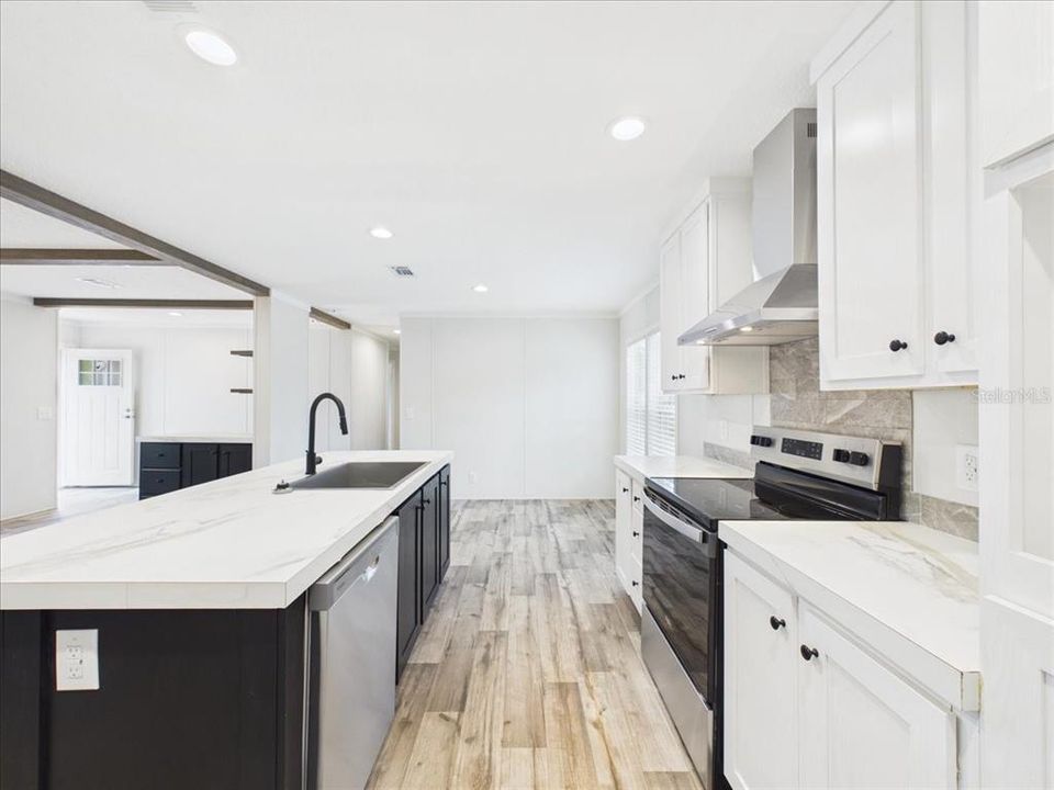 En Venta: $268,900 (3 camas, 2 baños, 1584 Pies cuadrados)