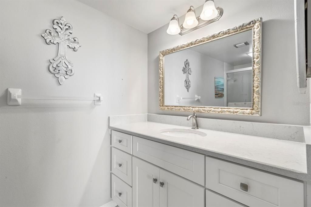 For Sale: $524,000 (2 beds, 2 baths, 1256 Square Feet)