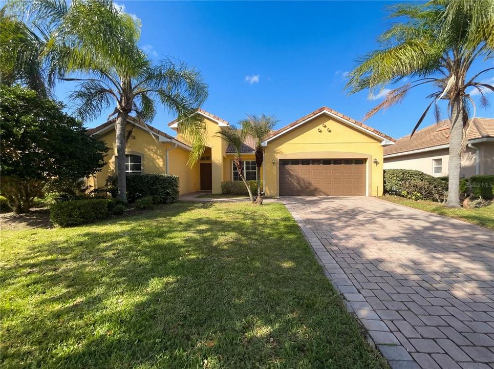 Active With Contract: $350,000 (4 beds, 3 baths, 2170 Square Feet)