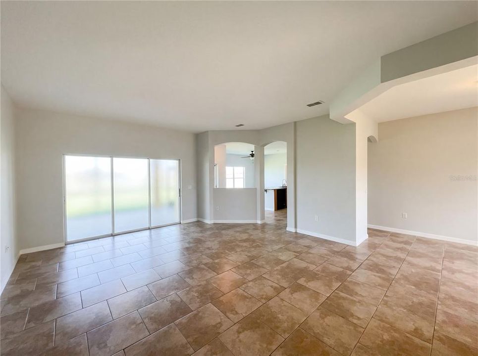 Active With Contract: $350,000 (4 beds, 3 baths, 2170 Square Feet)