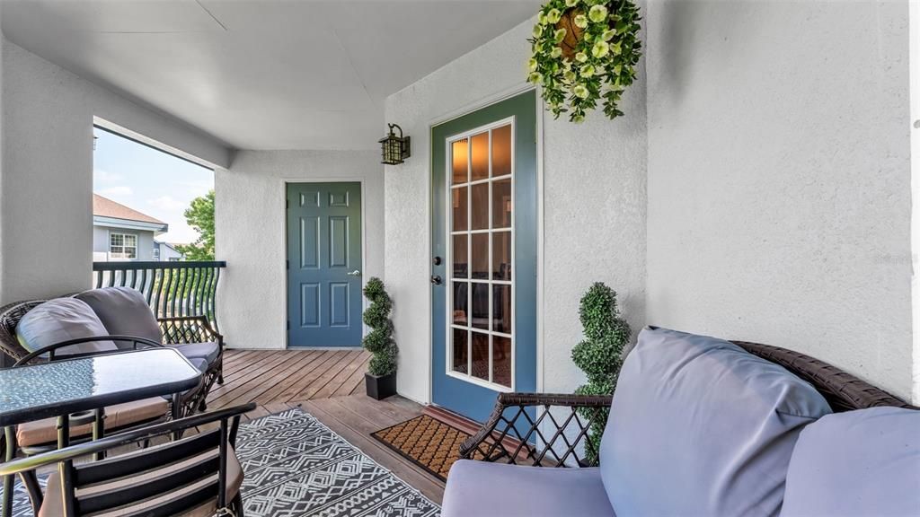 For Sale: $250,000 (2 beds, 2 baths, 1121 Square Feet)