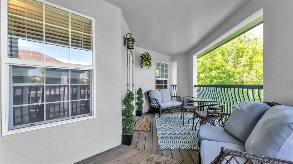 For Sale: $250,000 (2 beds, 2 baths, 1121 Square Feet)