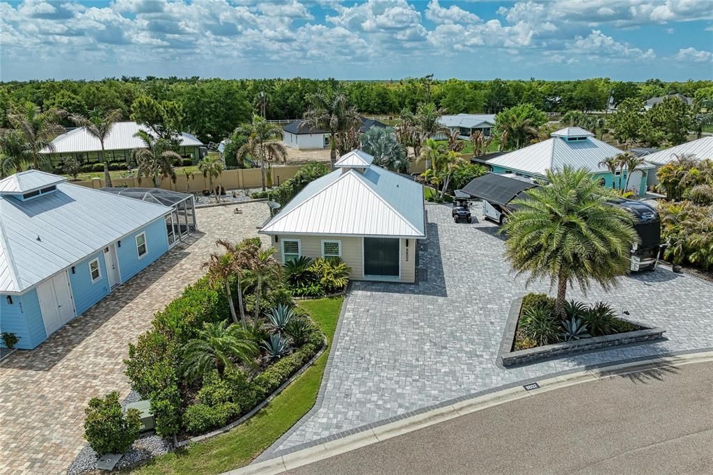 En Venta: $585,000 (1 camas, 1 baños, 1000 Pies cuadrados)