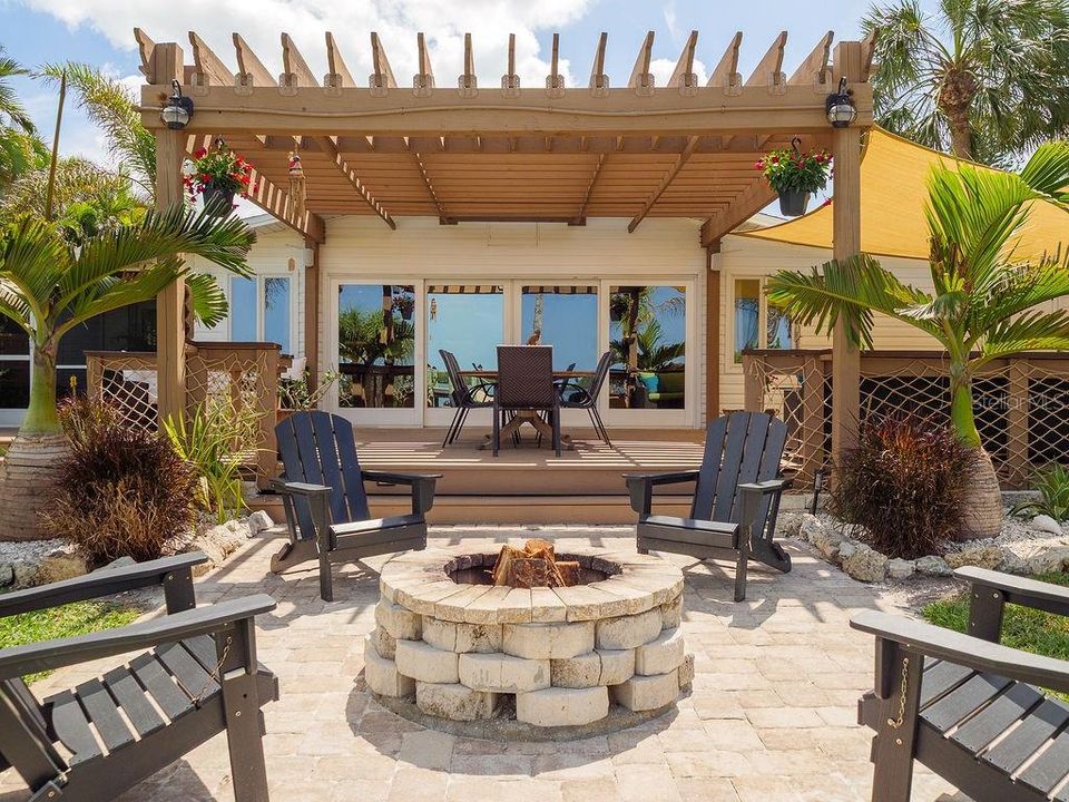 For Sale: $1,649,990 (4 beds, 2 baths, 2144 Square Feet)