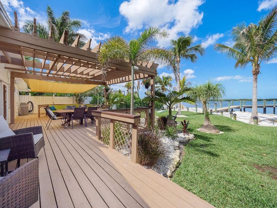 For Sale: $1,649,990 (4 beds, 2 baths, 2144 Square Feet)