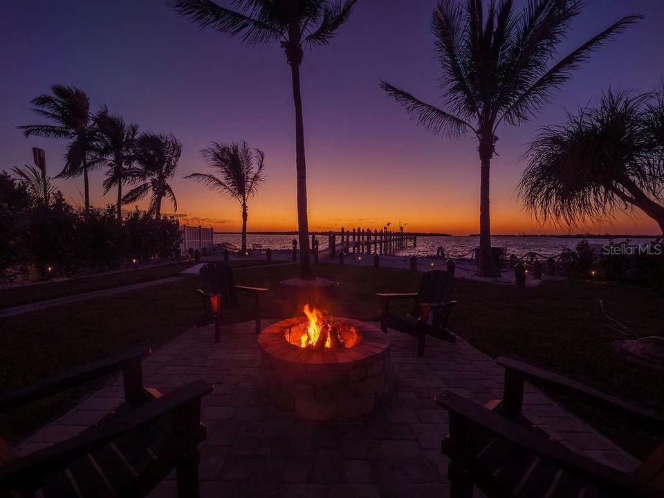 For Sale: $1,649,990 (4 beds, 2 baths, 2144 Square Feet)