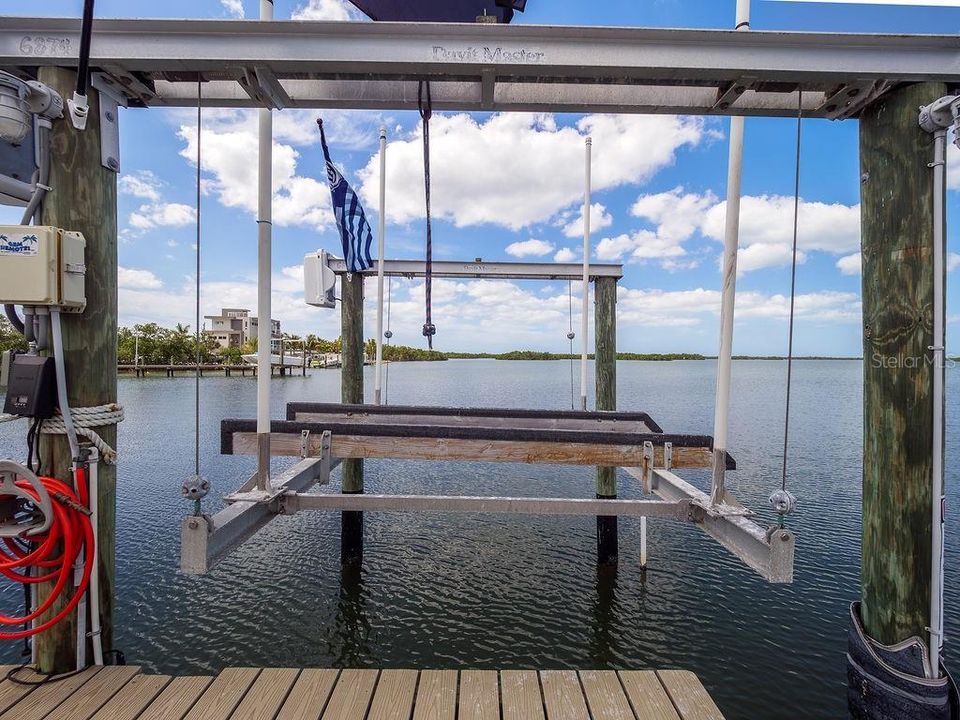 For Sale: $1,649,990 (4 beds, 2 baths, 2144 Square Feet)