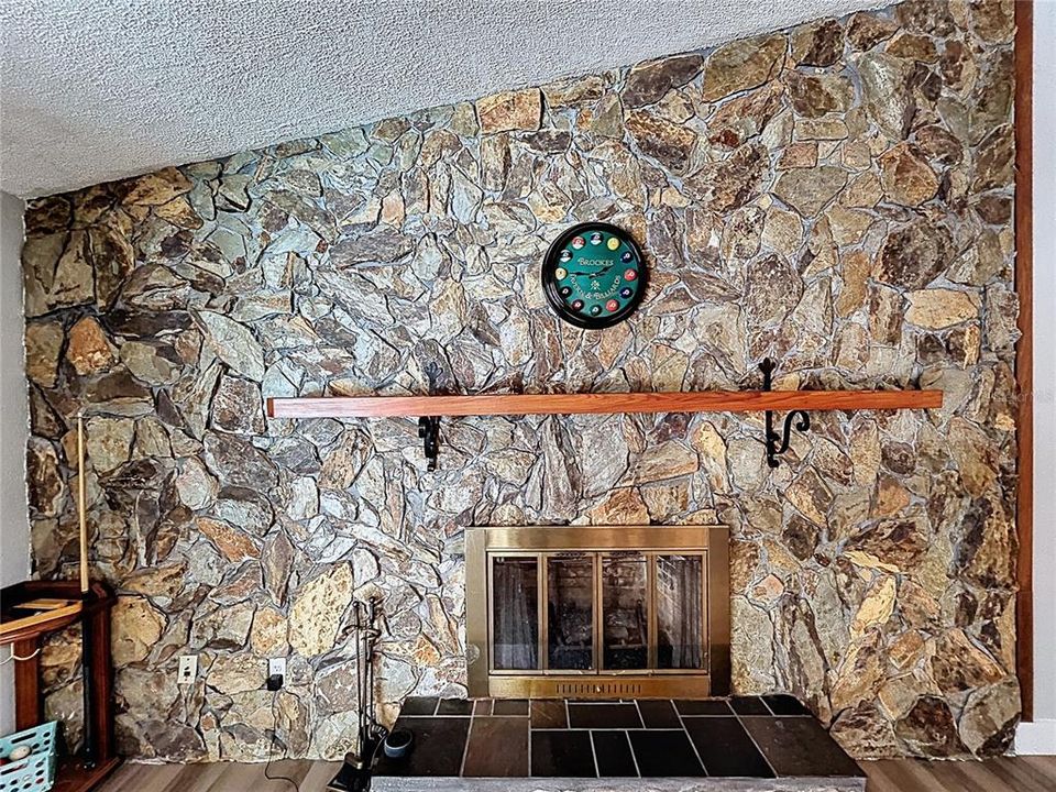 На продажу: $279,900 (3 спален, 2 ванн, 1540 Квадратных фут)