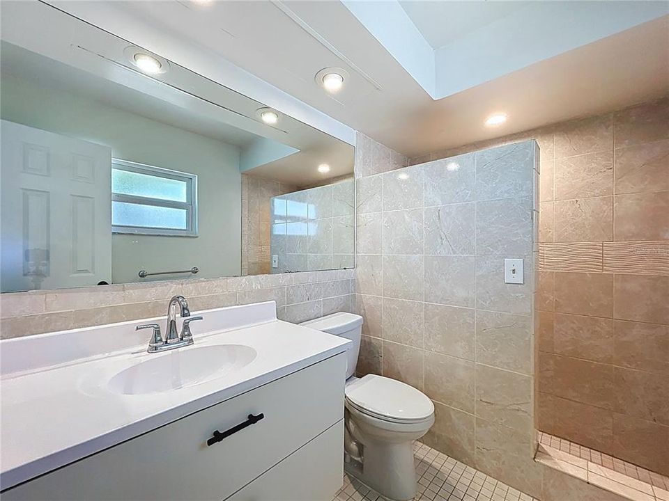 На продажу: $279,900 (3 спален, 2 ванн, 1540 Квадратных фут)