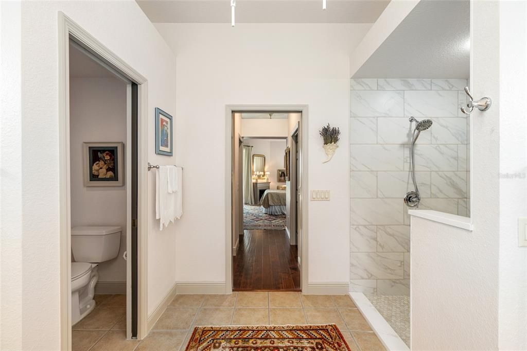 Activo con contrato: $1,050,000 (3 camas, 2 baños, 2619 Pies cuadrados)