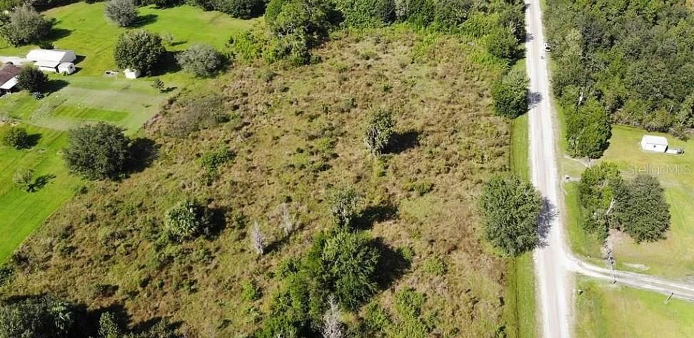 En Venta: $49,000 (1.14 acres)