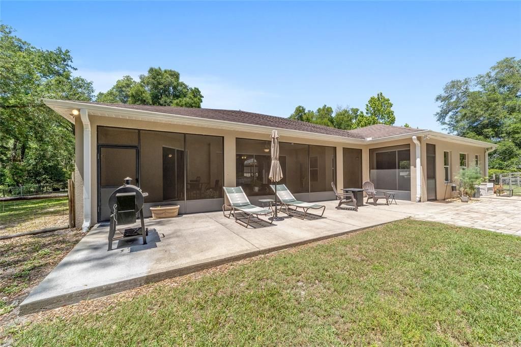 For Sale: $519,900 (3 beds, 2 baths, 2720 Square Feet)