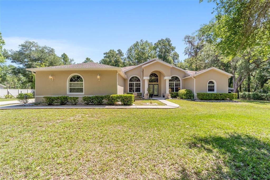 For Sale: $519,900 (3 beds, 2 baths, 2720 Square Feet)