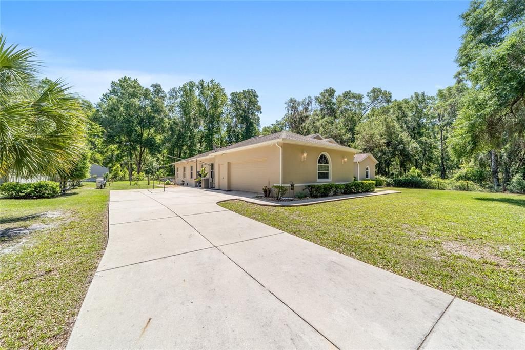 For Sale: $519,900 (3 beds, 2 baths, 2720 Square Feet)