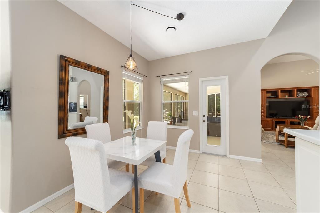 For Sale: $519,900 (3 beds, 2 baths, 2720 Square Feet)
