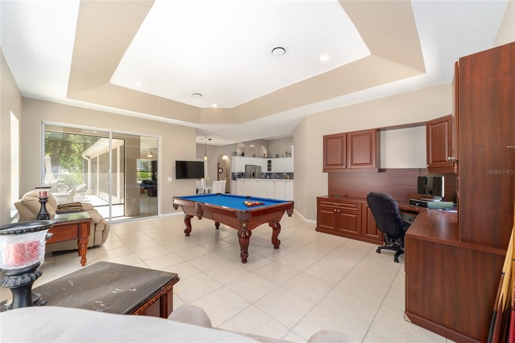For Sale: $519,900 (3 beds, 2 baths, 2720 Square Feet)