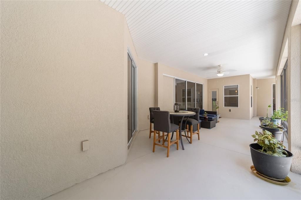 For Sale: $519,900 (3 beds, 2 baths, 2720 Square Feet)