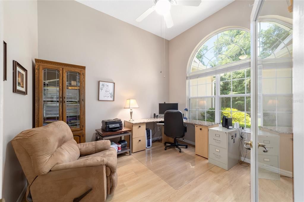 For Sale: $519,900 (3 beds, 2 baths, 2720 Square Feet)