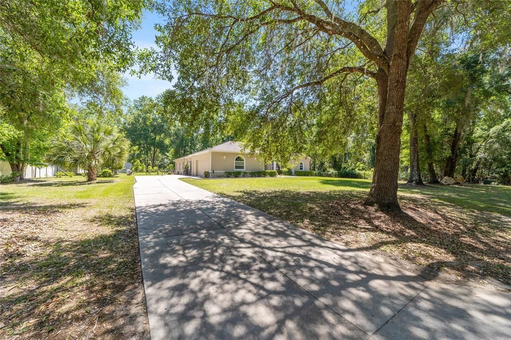 For Sale: $519,900 (3 beds, 2 baths, 2720 Square Feet)