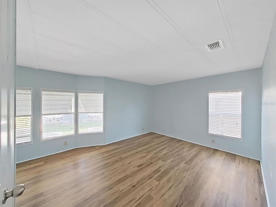 Activo con contrato: $195,000 (2 camas, 2 baños, 1152 Pies cuadrados)