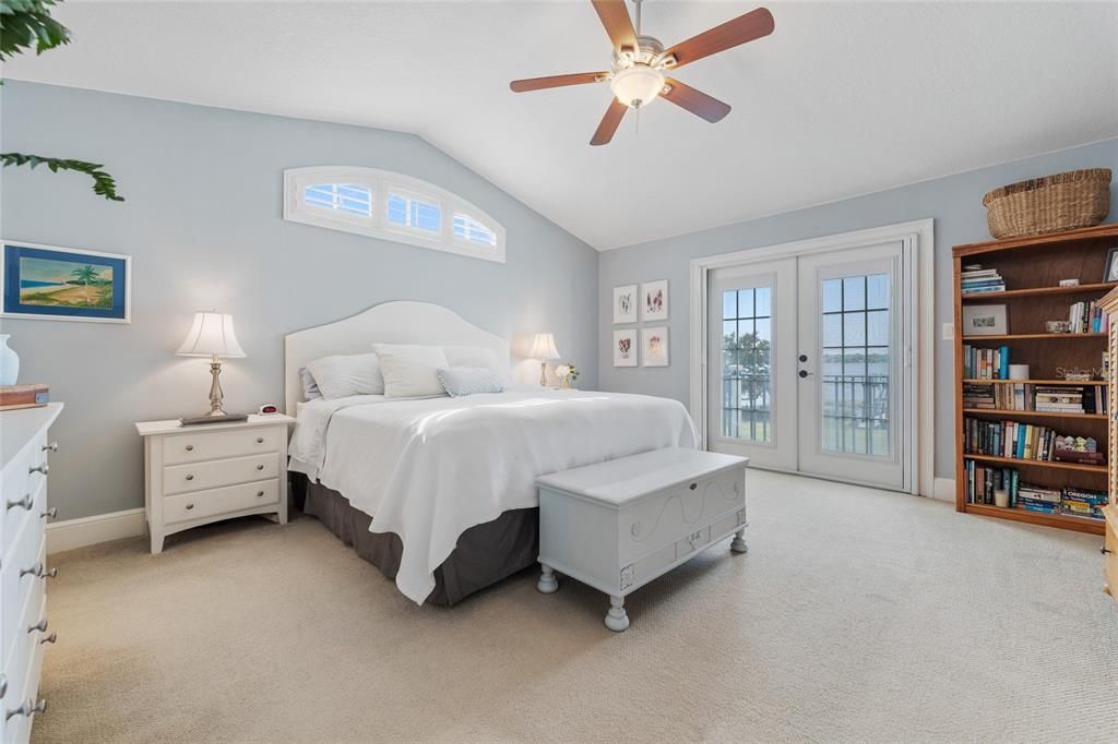 For Sale: $2,400,000 (4 beds, 3 baths, 3004 Square Feet)