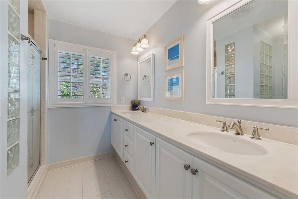 For Sale: $2,400,000 (4 beds, 3 baths, 3004 Square Feet)