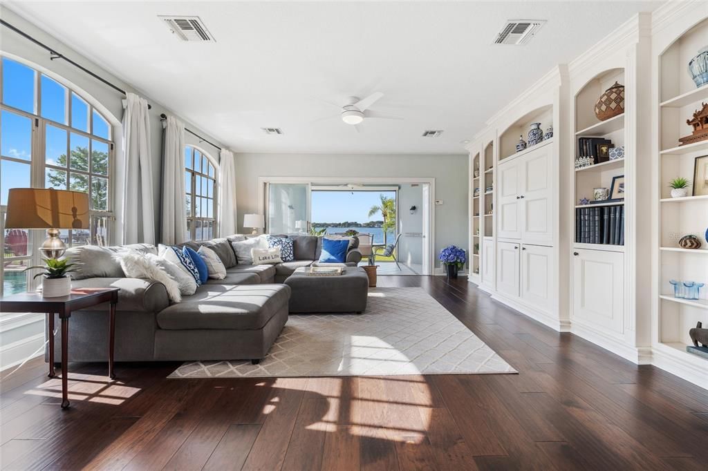 For Sale: $2,400,000 (4 beds, 3 baths, 3004 Square Feet)