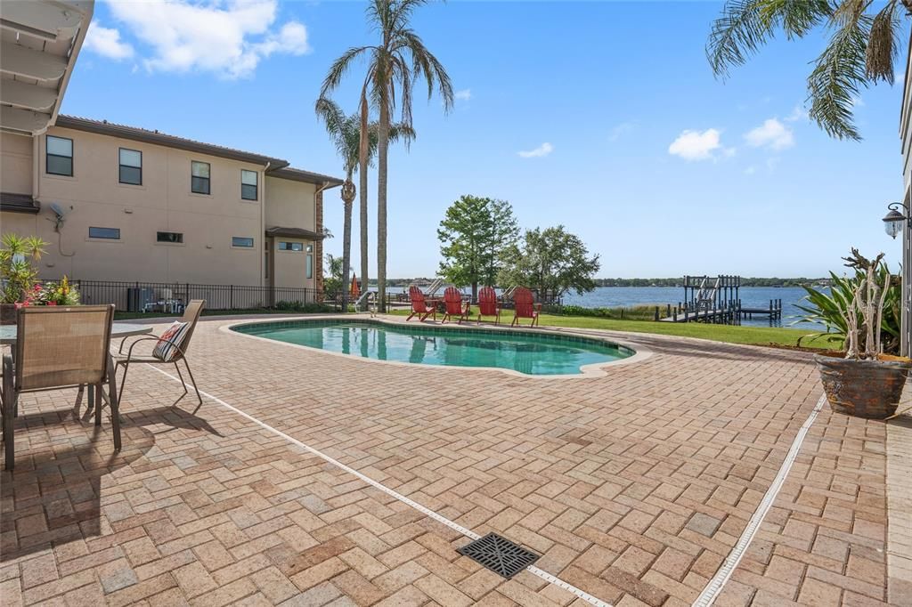 For Sale: $2,400,000 (4 beds, 3 baths, 3004 Square Feet)