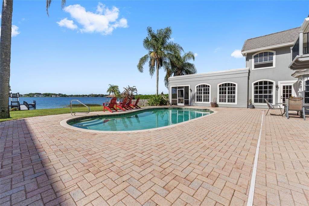 For Sale: $2,400,000 (4 beds, 3 baths, 3004 Square Feet)
