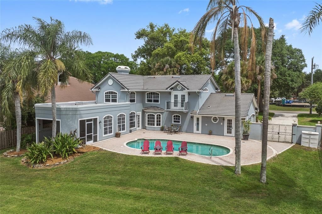 For Sale: $2,400,000 (4 beds, 3 baths, 3004 Square Feet)