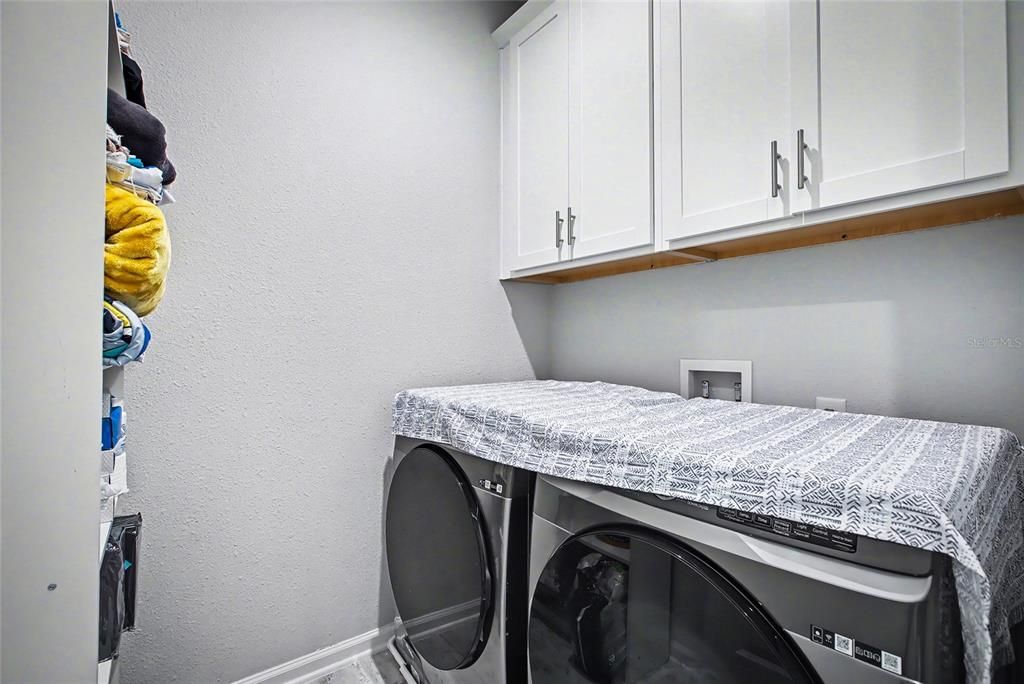 For Rent: $3,200 (3 beds, 2 baths, 1589 Square Feet)