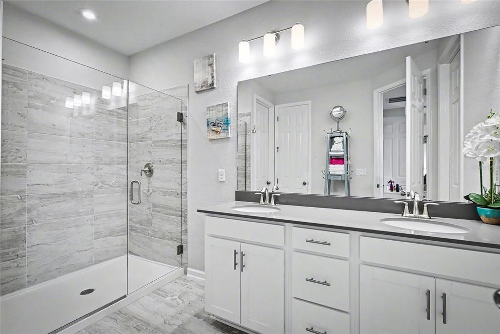 For Rent: $3,200 (3 beds, 2 baths, 1589 Square Feet)