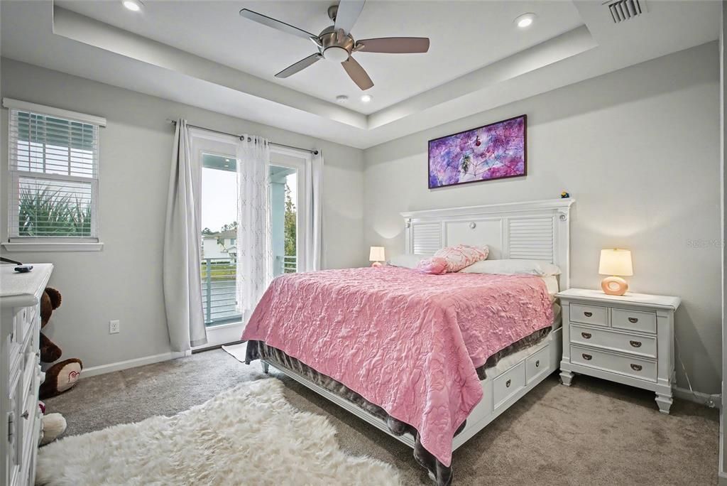 For Rent: $3,200 (3 beds, 2 baths, 1589 Square Feet)