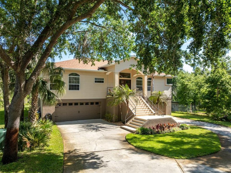 Activo con contrato: $1,015,000 (3 camas, 2 baños, 2867 Pies cuadrados)