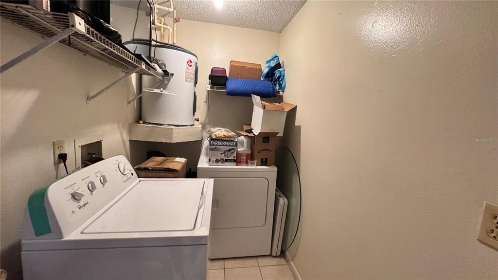 En Venta: $675,000 (8 camas, 0 baños, 4056 Pies cuadrados)