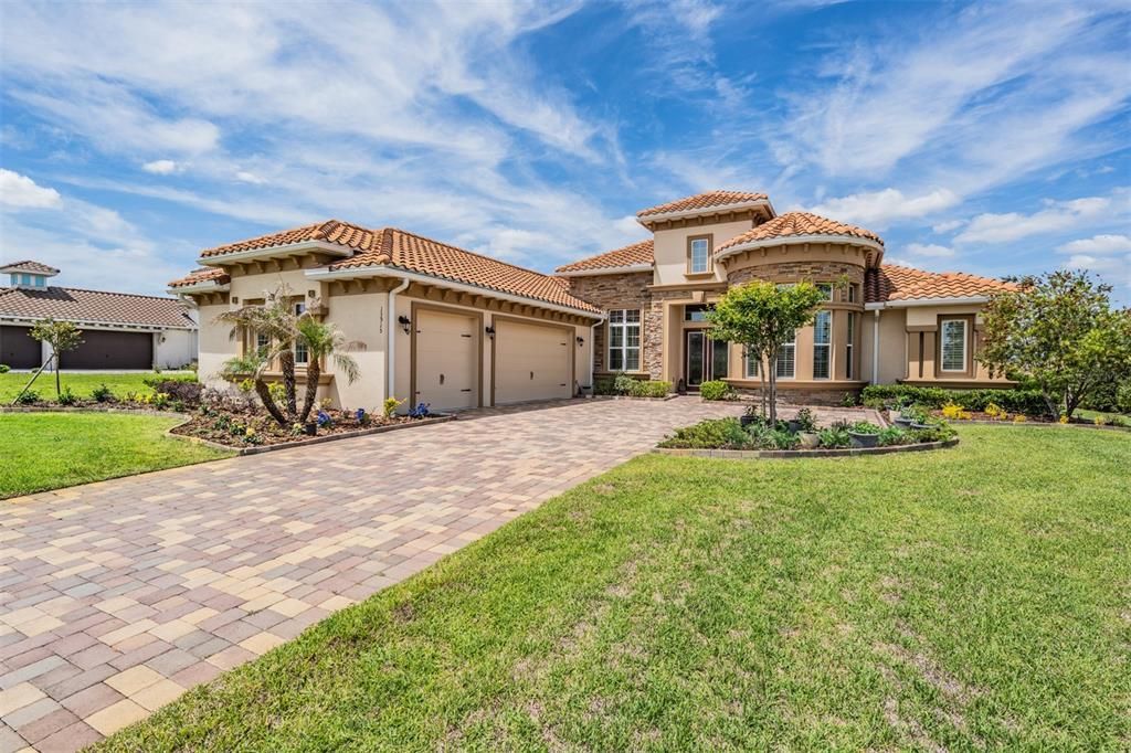 For Sale: $1,195,000 (4 beds, 3 baths, 3613 Square Feet)