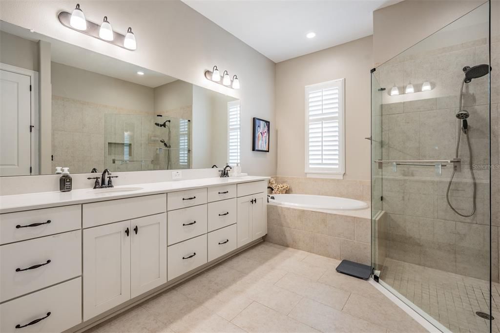 For Sale: $1,195,000 (4 beds, 3 baths, 3613 Square Feet)