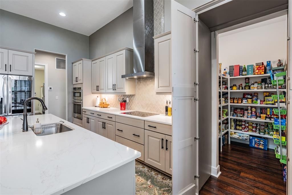 For Sale: $1,195,000 (4 beds, 3 baths, 3613 Square Feet)