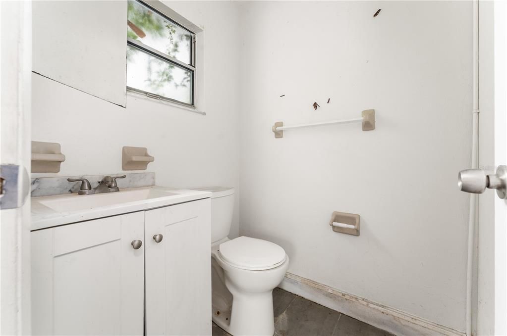 En Venta: $159,950 (4 camas, 2 baños, 2459 Pies cuadrados)