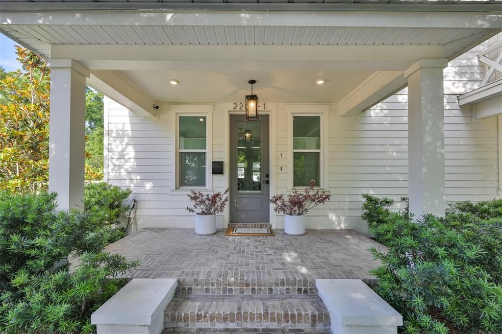 Active With Contract: $735,000 (3 beds, 2 baths, 1848 Square Feet)