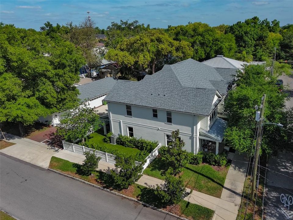 Active With Contract: $735,000 (3 beds, 2 baths, 1848 Square Feet)